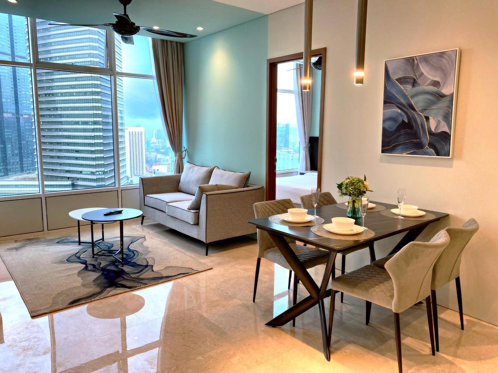 Sky Suites Klcc By Home Stay 쿠알라룸푸르 외부 사진