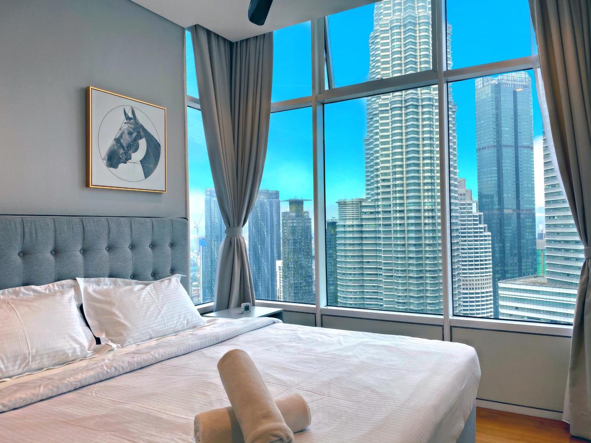 Sky Suites Klcc By Home Stay 쿠알라룸푸르 외부 사진